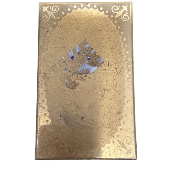 Henrietta Vintage Brass Etched Compact Makeup Powder Case - Picture 5 of 8